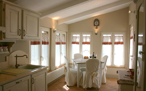 Casina Paradiso: Room, Property, Furniture, Interior Design, Building, House, Architecture, Ceiling, Kitchen, Floor