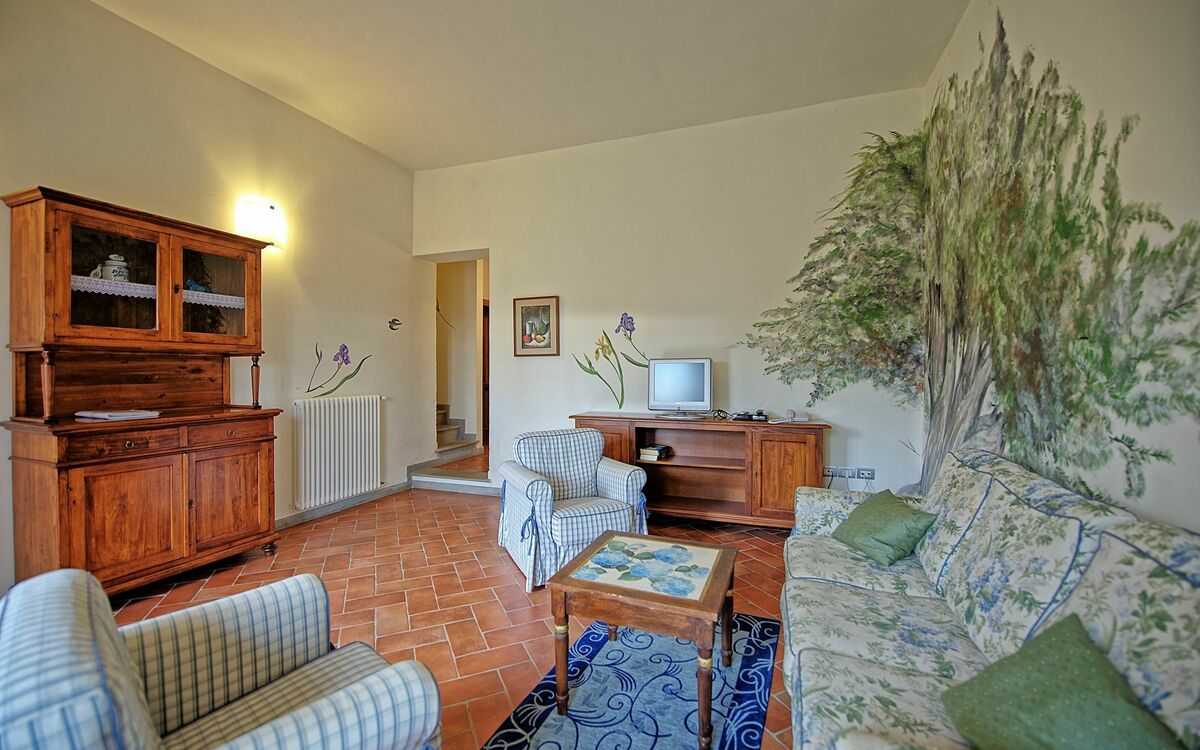 Accommodation:&nbsp;Iris