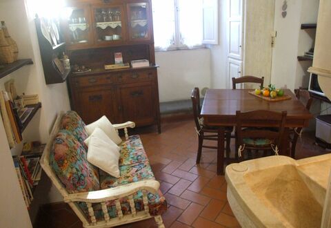 Appartamento Le Volte: Room, Property, Furniture, Floor, Living Room, House, Interior Design, Table, Building, Hardwood