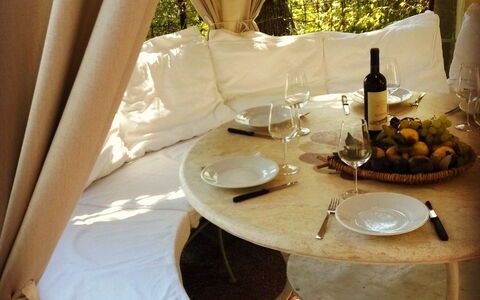 Villa La Quercia: Property, Room, Interior Design, Table, Furniture, House, Restaurant, Dining Room, Breakfast, Home