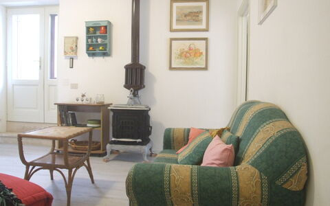 Accommodation:&nbsp;Peonia