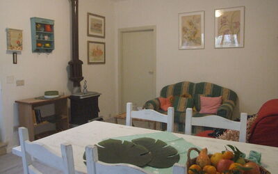 Accommodation:&nbsp;Peonia