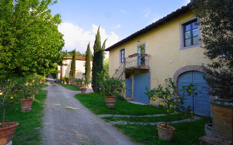 Tenuta Il Tresto: Property, House, Home, Building, Residential Area, Real Estate, Neighbourhood, Town, Cottage, Estate