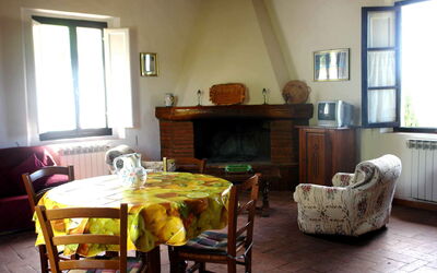 Accommodation:&nbsp;Ginestra