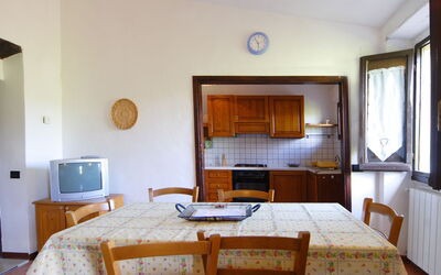 Accommodation:&nbsp;Iris