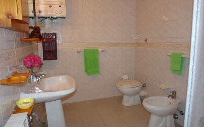 Accommodation:&nbsp;Ginestra